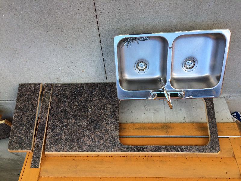 Kitchen Sinks and Counters