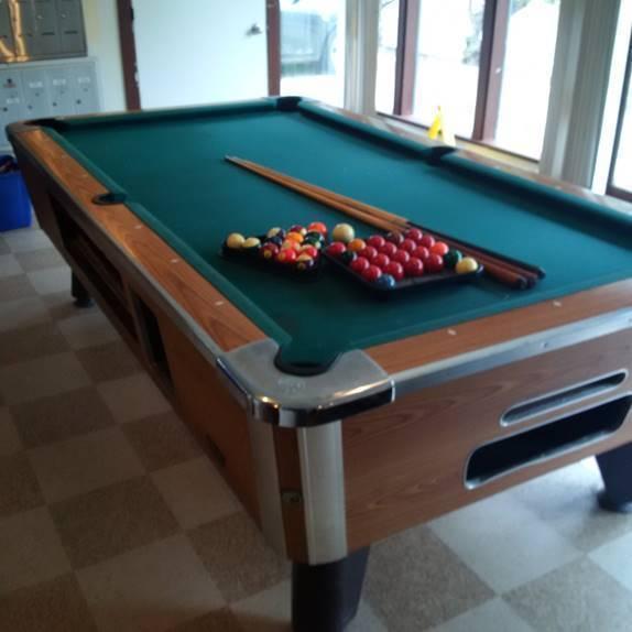 Free Commercial Pool Table