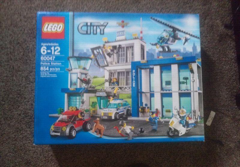 Lego City Police station (60047)