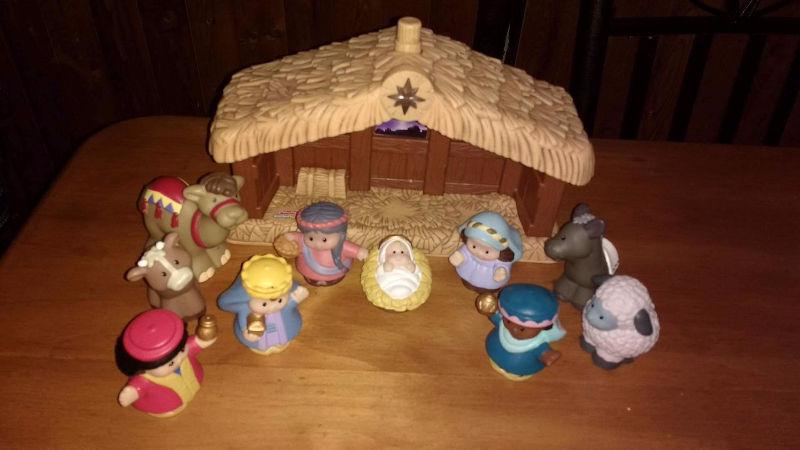 LITTLE PEOPLE NATIVITY SCENE