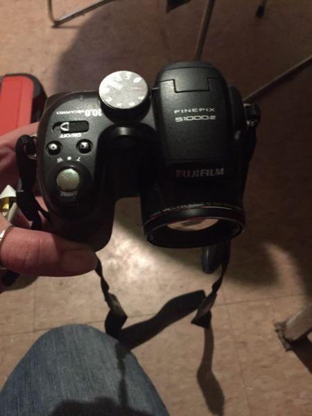 Fujifilm digital camera and go pro