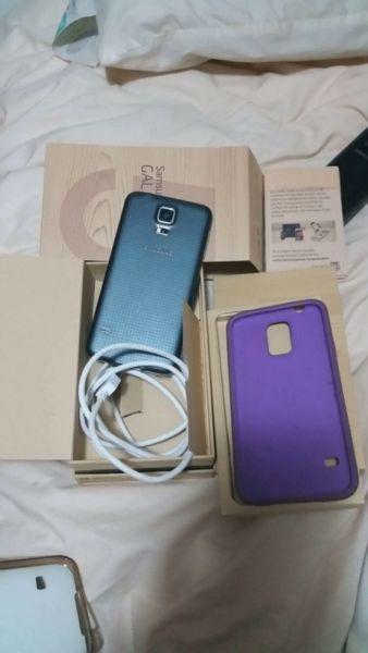 Samsung s5 with bell in brand new condition