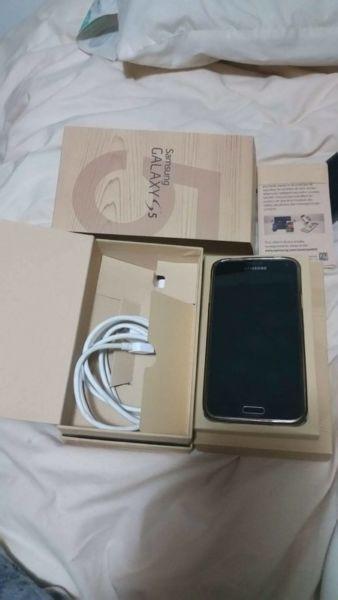 Samsung s5 with bell in brand new condition