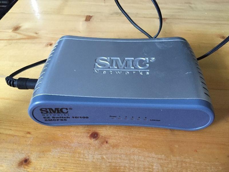 SMC EZ Switch 5 port 10/100