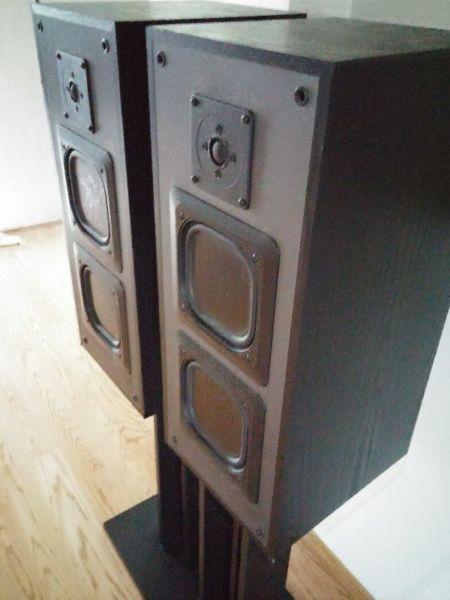 Sony ES speakers with rubber surrounds powerful nice sound