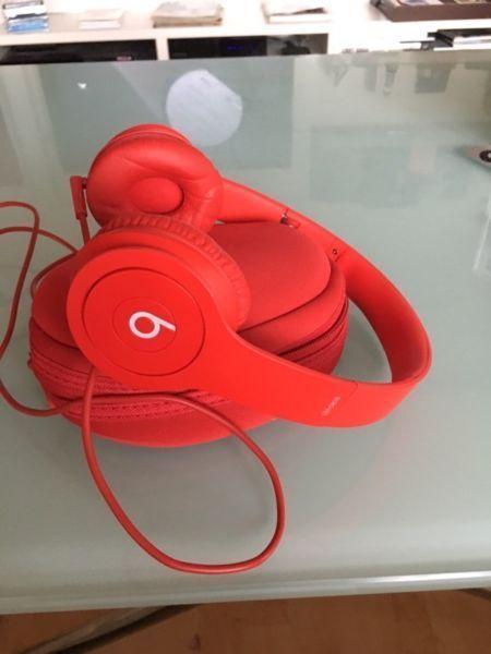Beats Solo HD drenched - red