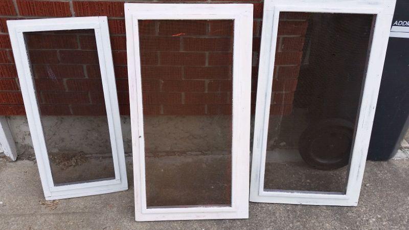 Whitewashed screen window frames