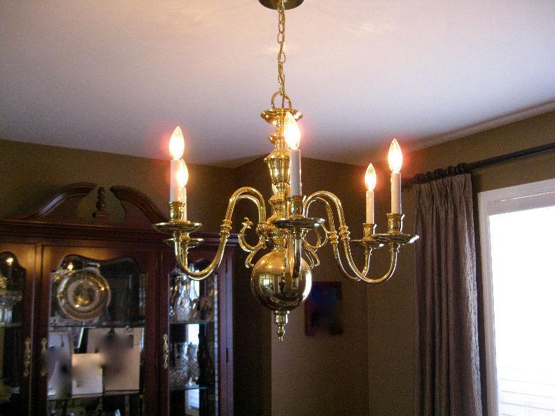 6 Light Williamsburg Brass Chandelier