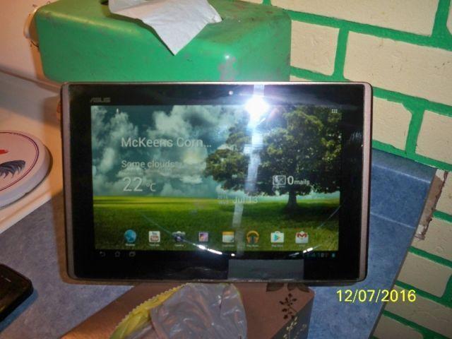 Asus Transformer TF101 10 Inch Quad core Tablet