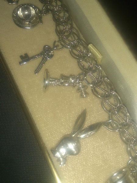 ♥ 29g Vintage STG Sterling Silver Charm Bracelet with 7 Charms ♥