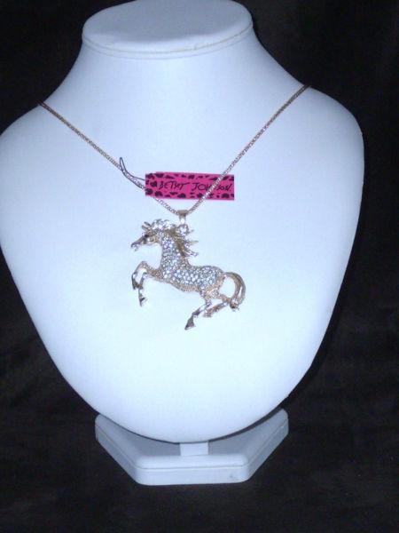 NEW Betsey Horse Necklace Rose-Gold-Colored