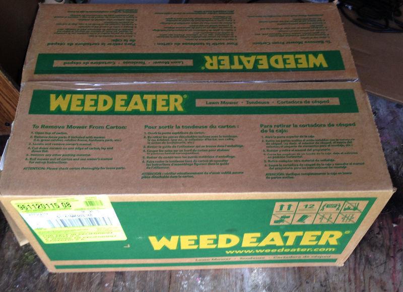 NEW Weedeater Bagless Lawnmower