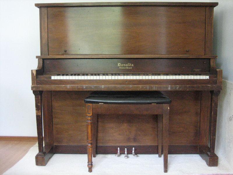 $100 Upright Piano