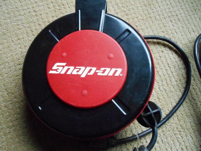 Snap-On Retractable Light & Power Cord & EXTRA