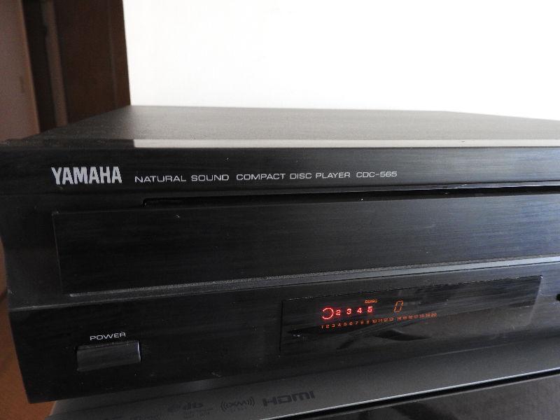 Yamaha 5 CD Player CDC-565