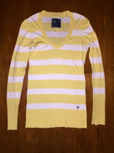 American Eagle - Yellow & White striped sweater