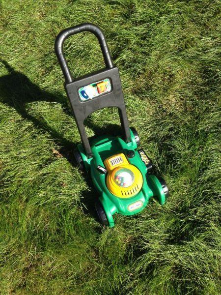 TODDLER LAWN MOWER WITH SOUND
