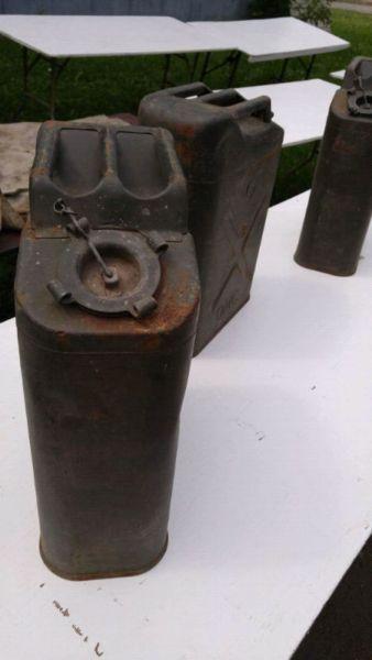Military fuel cans