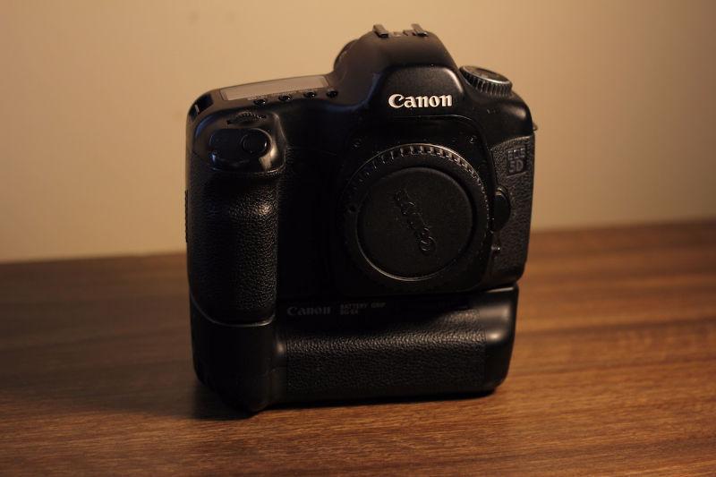 Canon 5D with accessories