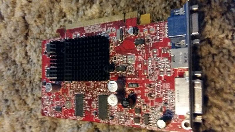 ATI Radeon X600 256MB PCI-e Video Card