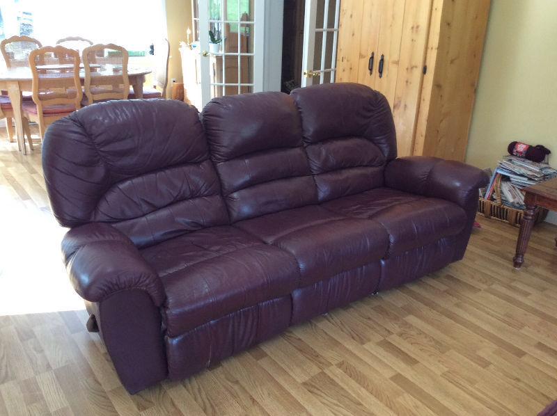 Sofa-divan cuir véritable