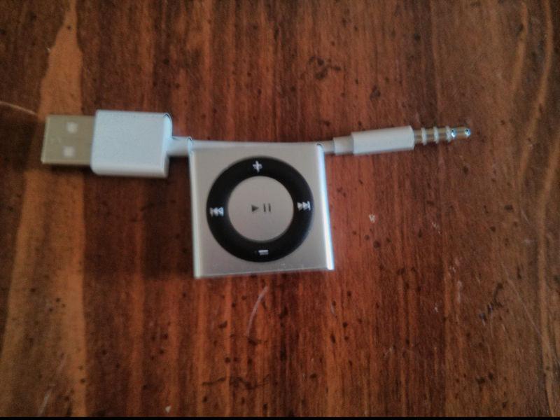 Apple IPod Shuffle Sliver 2GB Pending pick-up