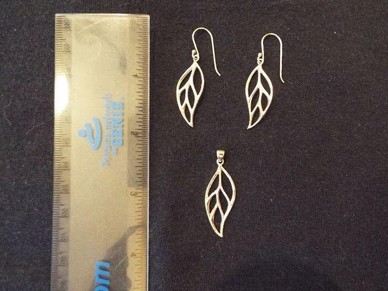 Sterling Silver Leaf Design Earrings and Pendant