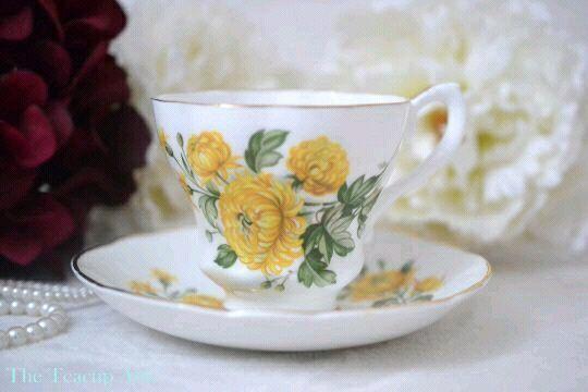 Lady Beth Teacup set