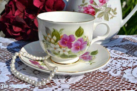 Sadler teacup set