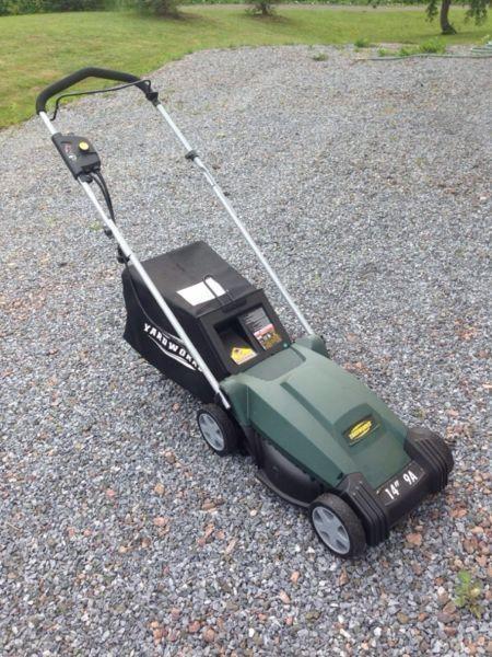 Yardwork 9A electric lawn mower with bag, 14-in