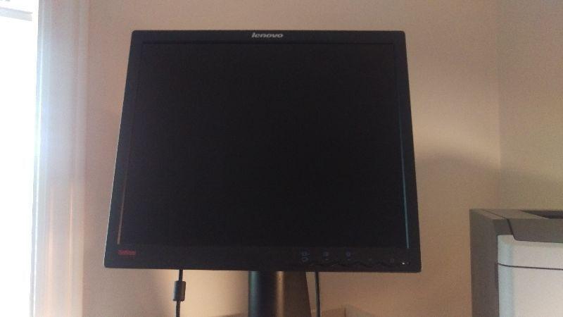 Lenovo 17 inch monitor with cables