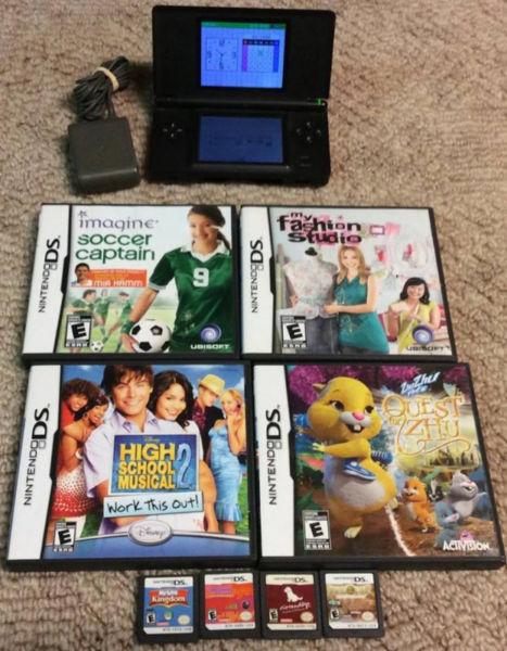 Nintendo DS With Charger and 8 Games!