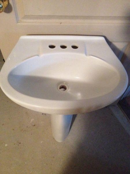 Pedestal Sink