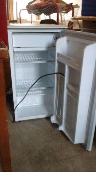 Mini bar fridge
