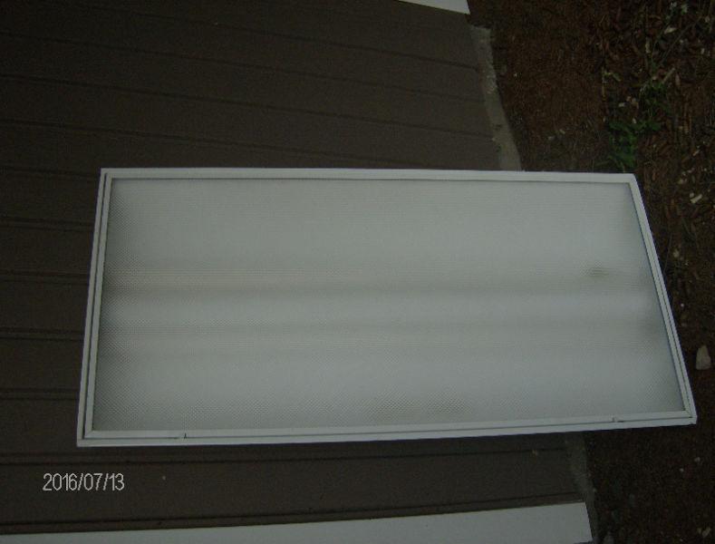 Fluorescent lights