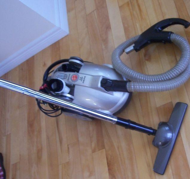 Hoover Wind Tunnel Vacuum Cleaner