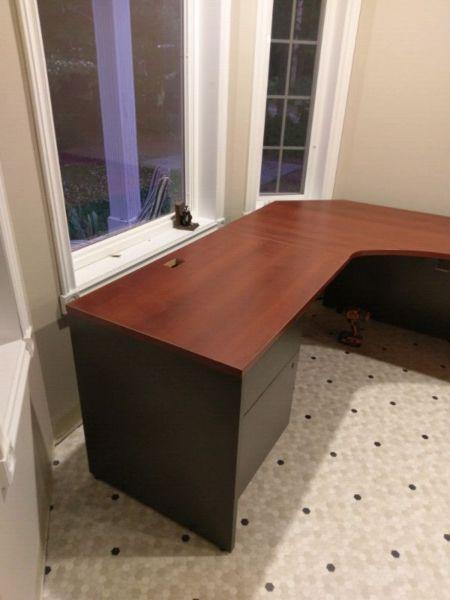 Free desk