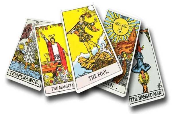 Wanted: Looking to buy tarot cards