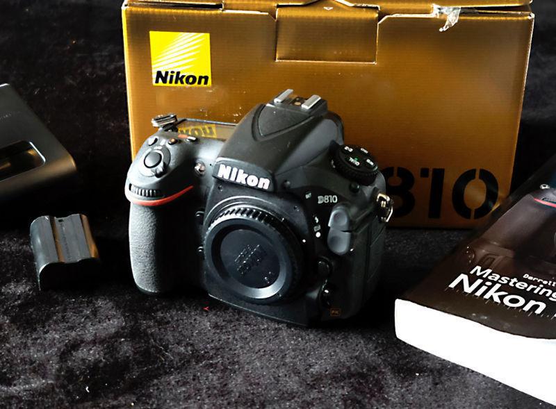 Nikon D810 Camera Body, + book and extra battery