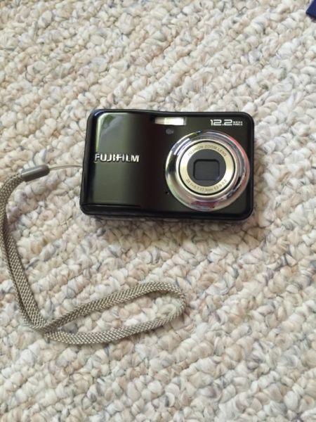 Wanted: Digital Fujifilm Camera+ case+ memory cards