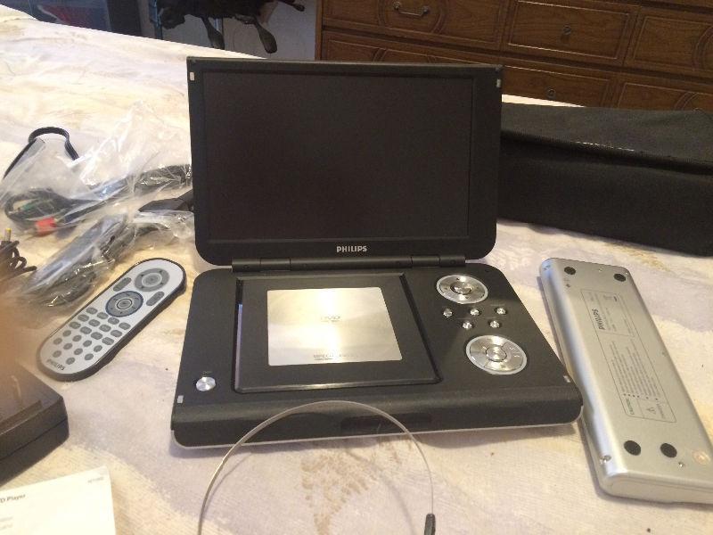Philips portable DVD player PET 1002