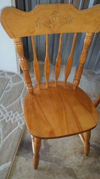 solid wood dining table and 5 chairs delivery included