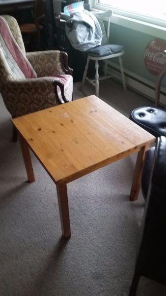 Kids Small Pine Table 