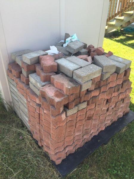 500 interlocking brick $250