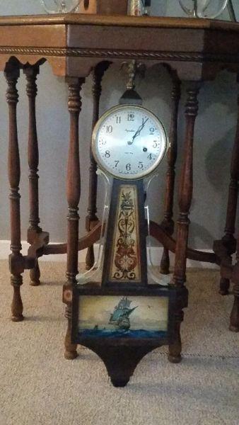 Old Ingraham Eight Day Wood Clock 