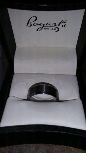 Size 10 tungsten ring wide width