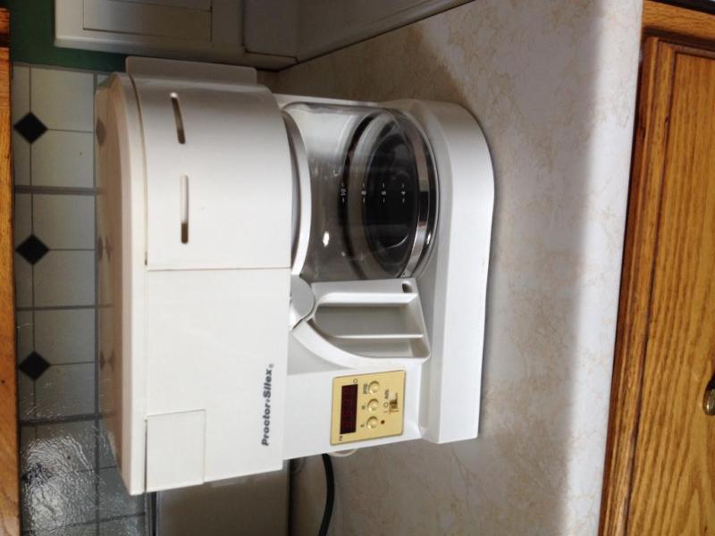 Proctor silex coffee machine - $10. ono