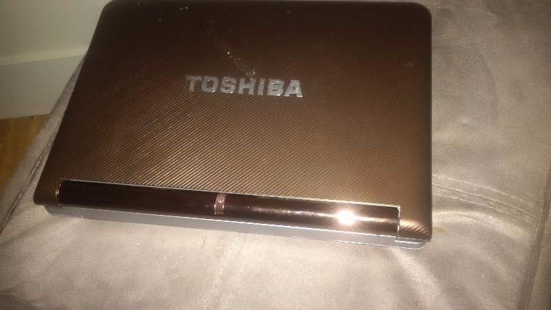 Toshiba mini notebook model: TB305-005