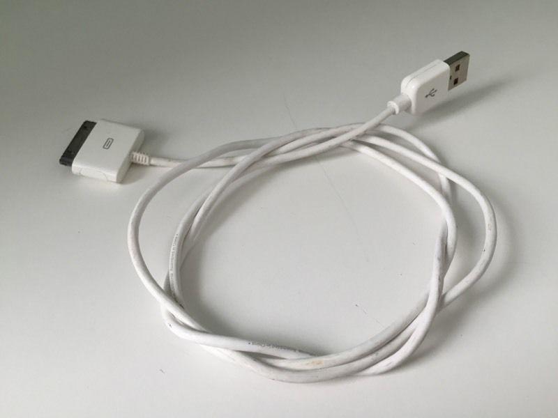 iphone cable cord (older model)
