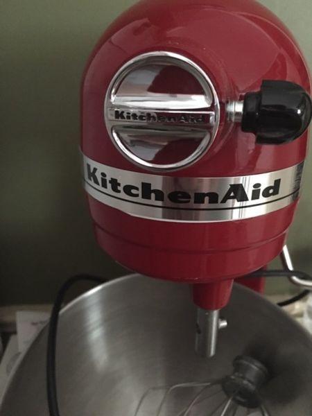 Deluxe 5 Edition Kitchen Aid Mixer